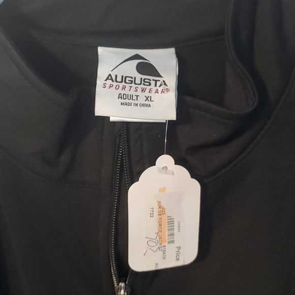 Jacket - Picture 2 of 3